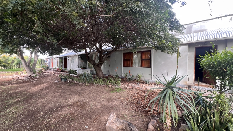 4 Bedroom Property for Sale in Redelinghuys Western Cape